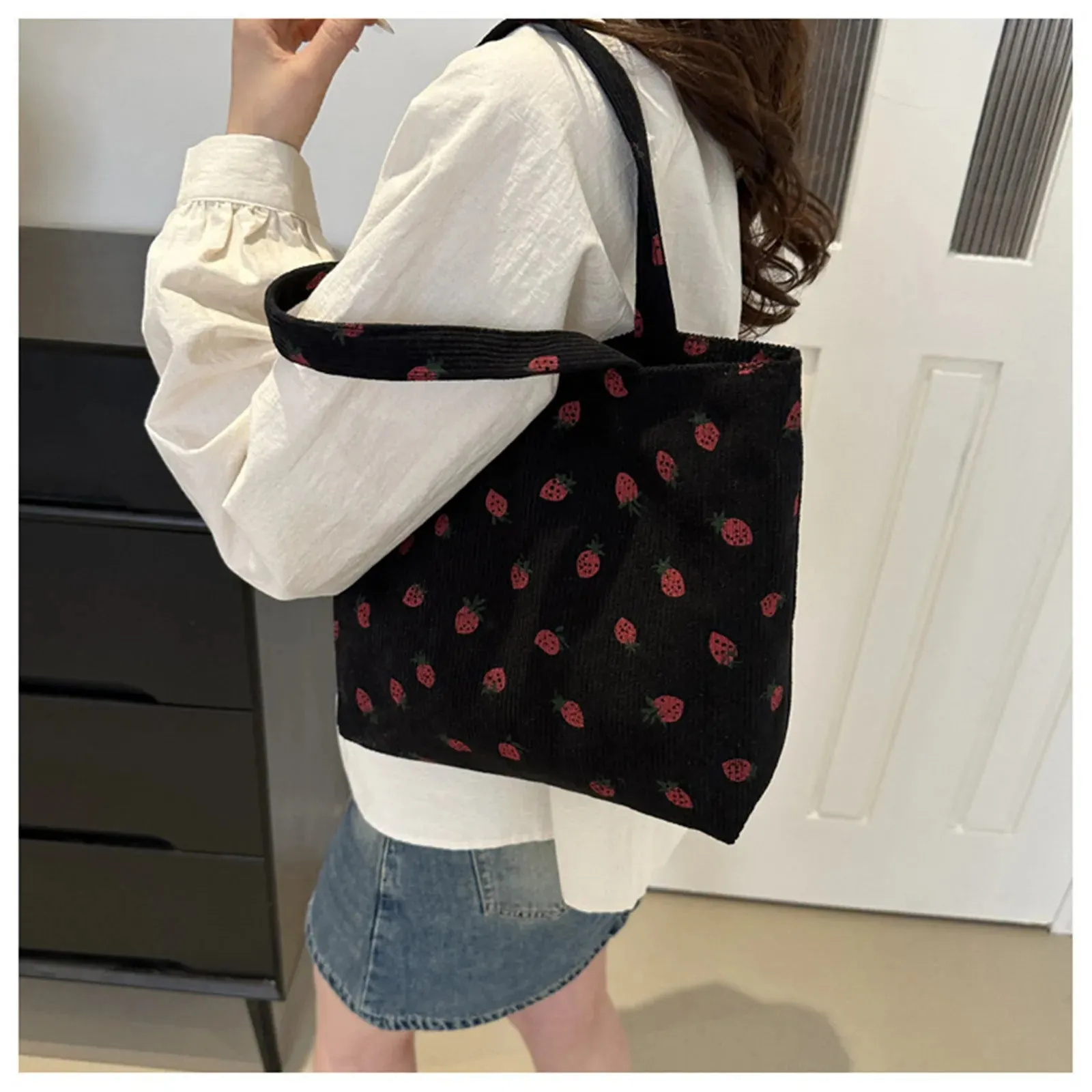 🍓 Cute Corduroy Strawberry Shoulder Bag 🍓 - Fun & Versatile Tote for Every Adventure! 🌟✨