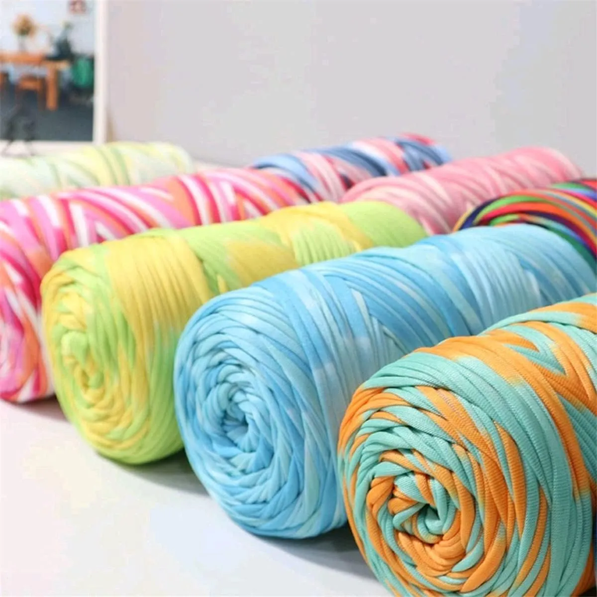 1 Pack 300g Super Soft Colorful T Shirt Yarn Crochet Thread Thick Crochet Cloth Yarn for Knitting Blanket Handbag Purse DIY Crafts