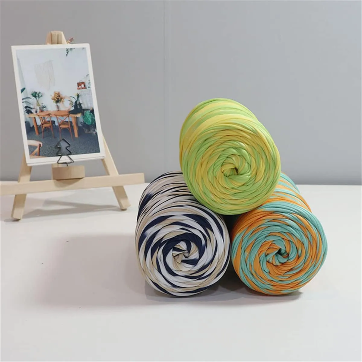 1 Pack 300g Super Soft Colorful T Shirt Yarn Crochet Thread Thick Crochet Cloth Yarn for Knitting Blanket Handbag Purse DIY Crafts