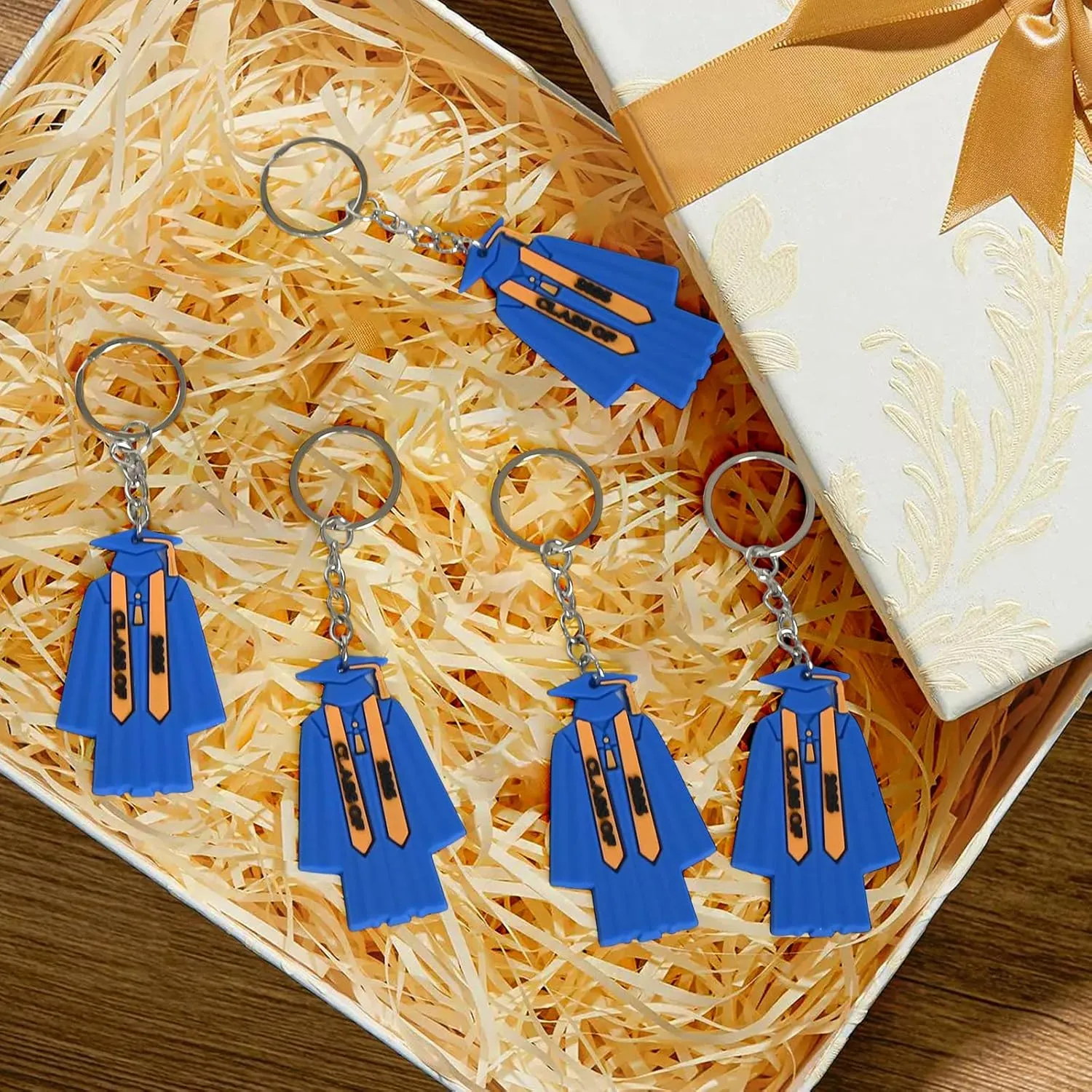 24PCS Class of 2025 Graduation Keychain 2025 Graduation Gown Key Ring Graduation Party Favors