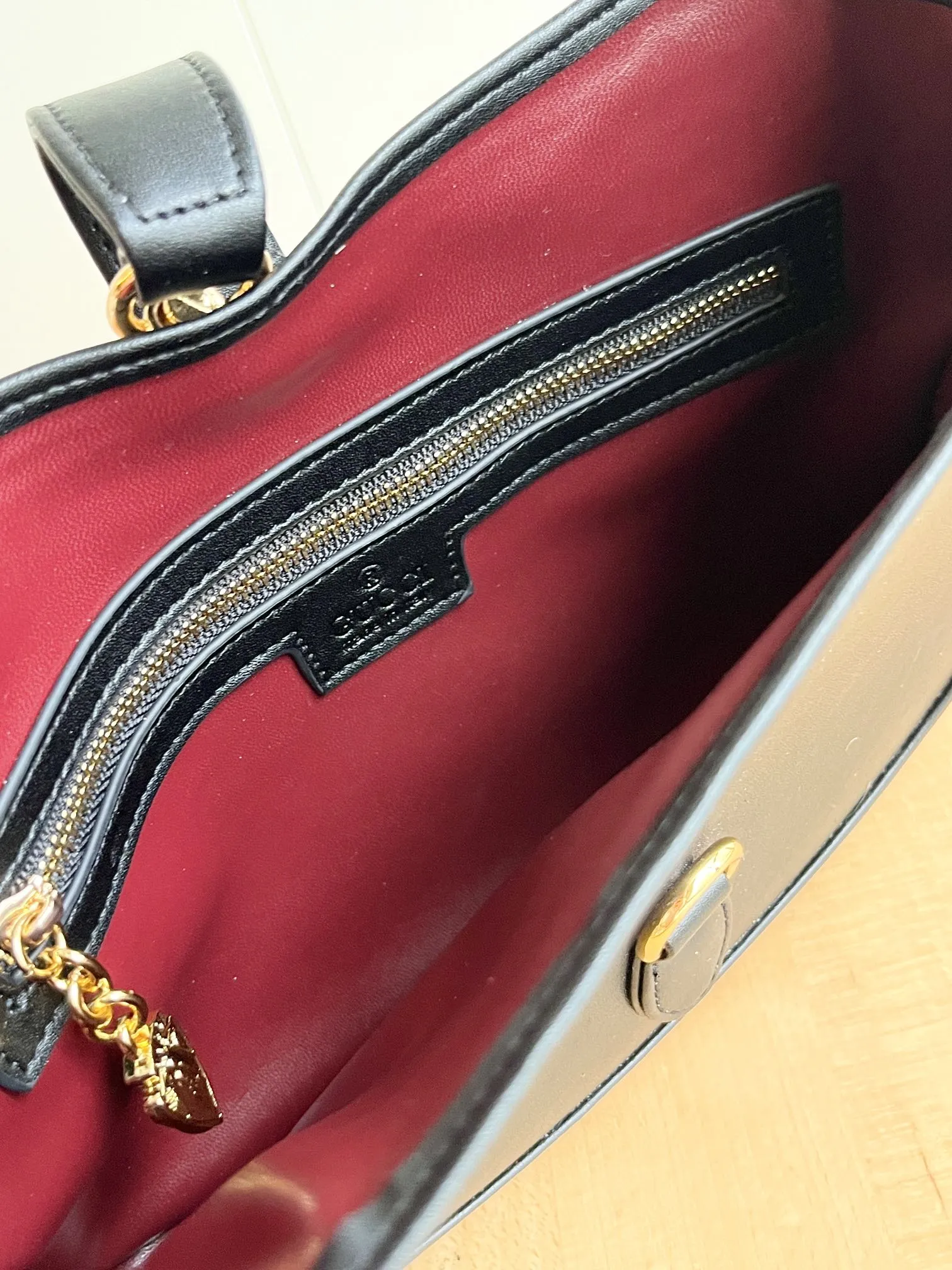 5 Colors - 2024 Funky Lobster Clasp Handbags