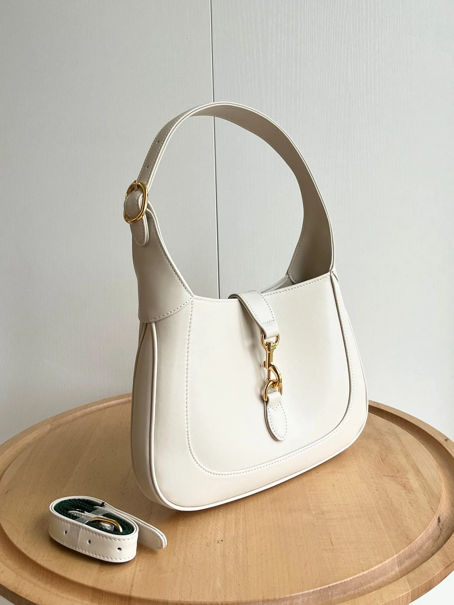 5 Colors - 2024 Funky Lobster Clasp Handbags