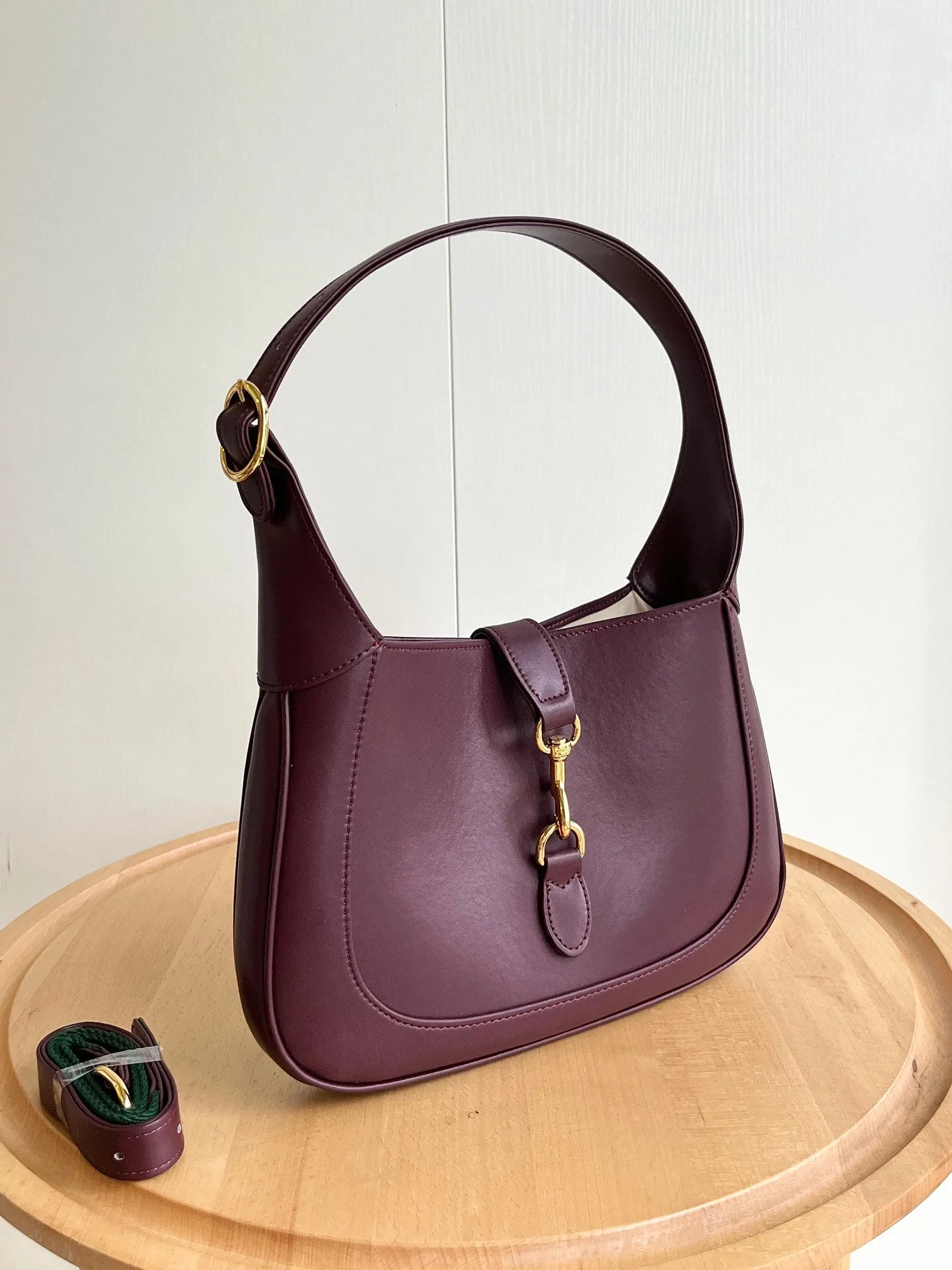 5 Colors - 2024 Funky Lobster Clasp Handbags