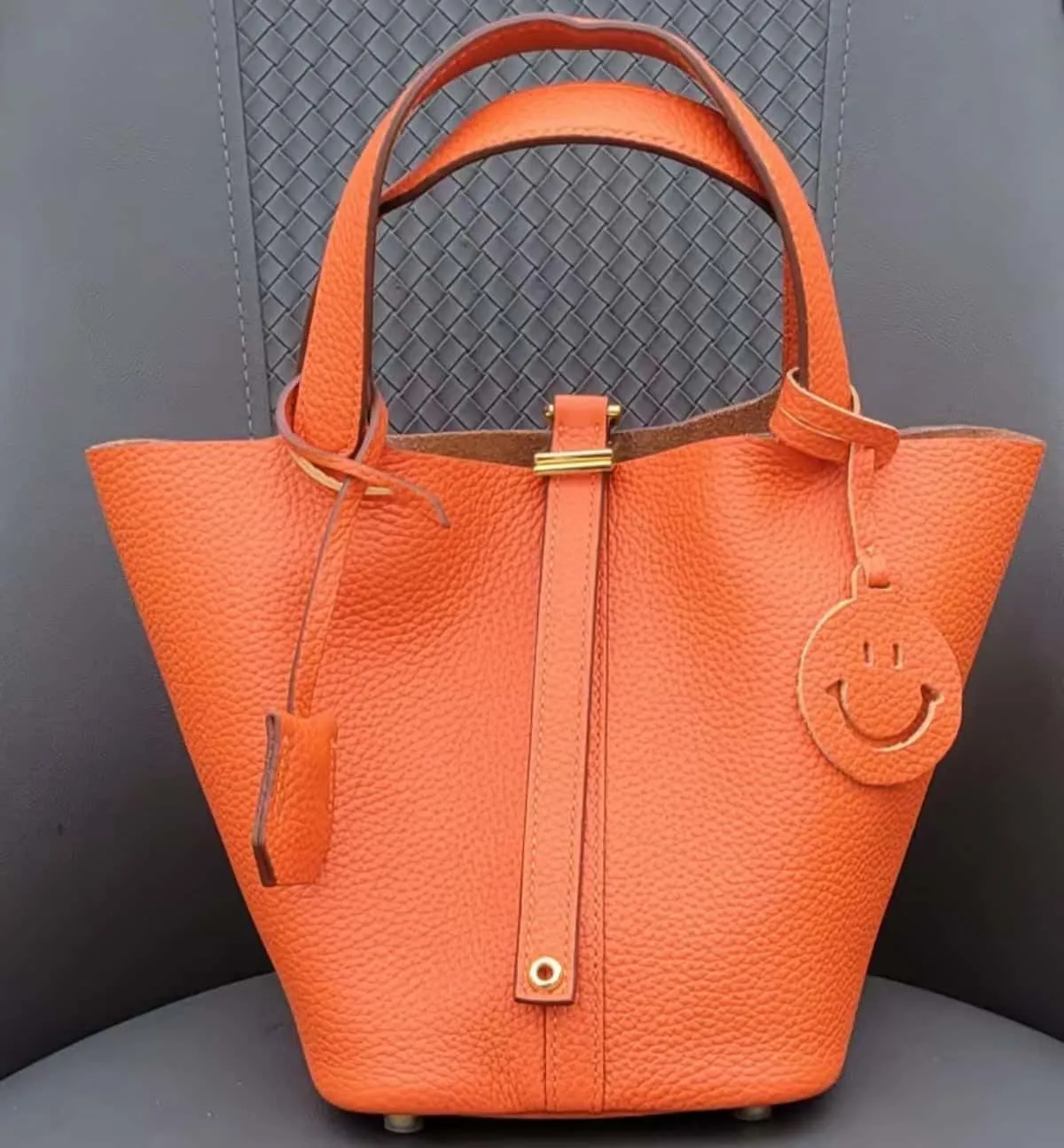 Genuine Leather-Handbags-Elegant & Fashionable-Portable,fashion-Women Bag-Lightweight for Work & Travel