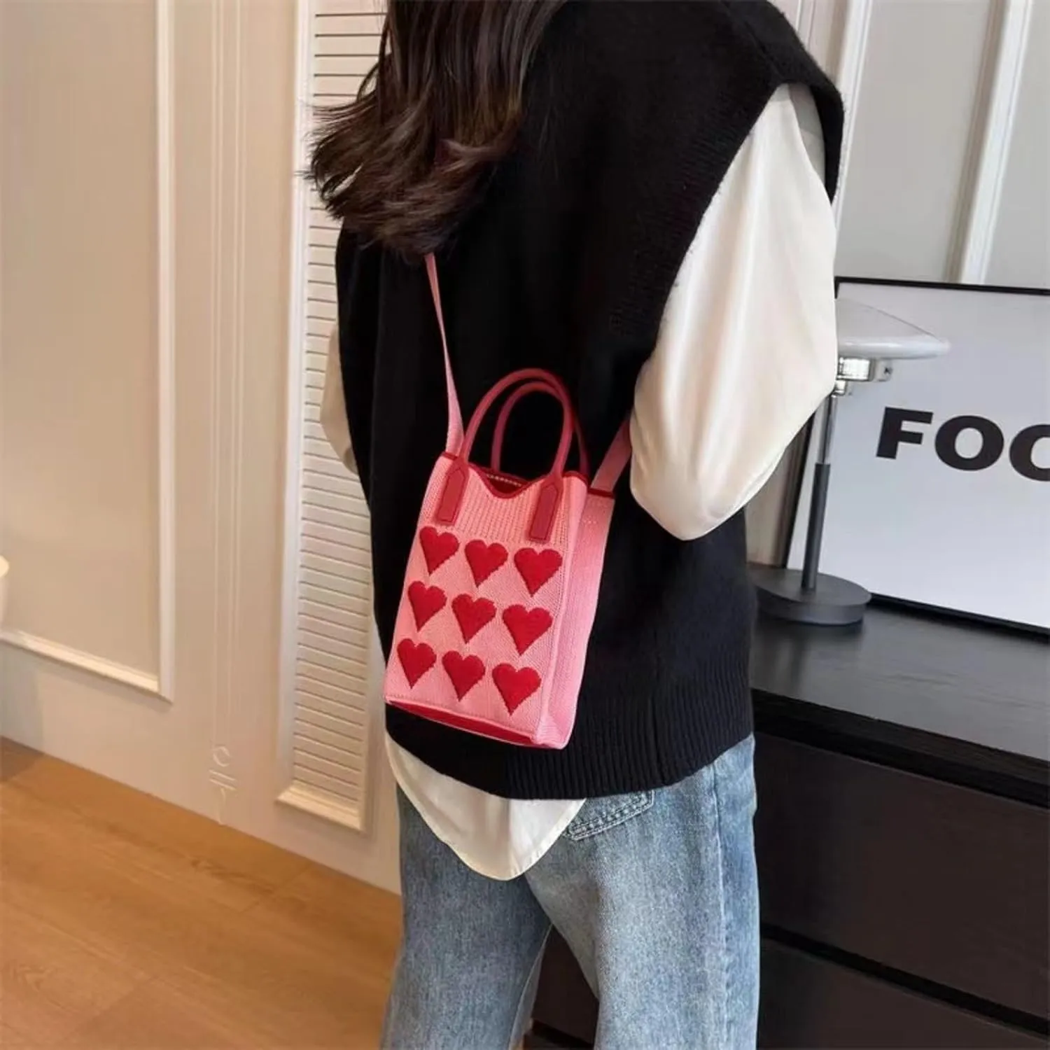 Heart Crochet Phone Bag Tote Bag Cute Purse for Women Valentines Aesthetic Handbags for Women