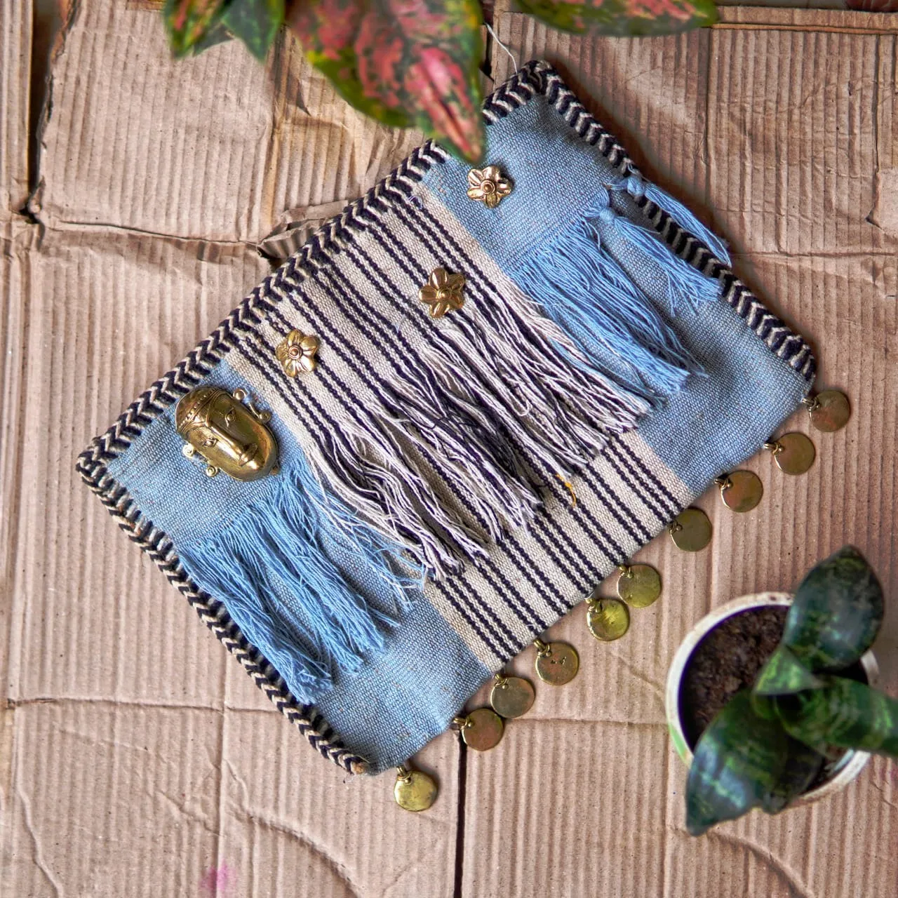 Jute & coin Handpurse