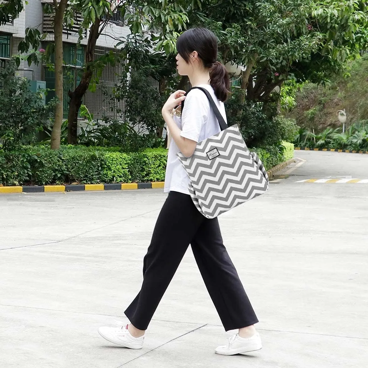 KAMO Floral Tote Bag - Waterproof Lightweight Handbags Travel Shoulder Bag for Hiking Yoga Gym Swimming Travel Beach