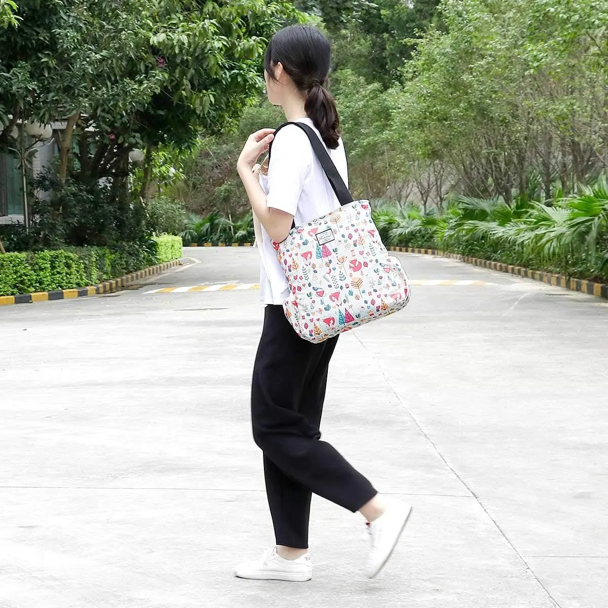 KAMO Floral Tote Bag - Waterproof Lightweight Handbags Travel Shoulder Bag for Hiking Yoga Gym Swimming Travel Beach