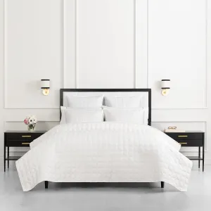 kate spade new york Noel Full/Queen Quilt Bedding Set, 200 Thread Count and 100% Cotton Cover, All Season 3 Piece Reversible Bedding Set, Machine Washable, Marshmallow