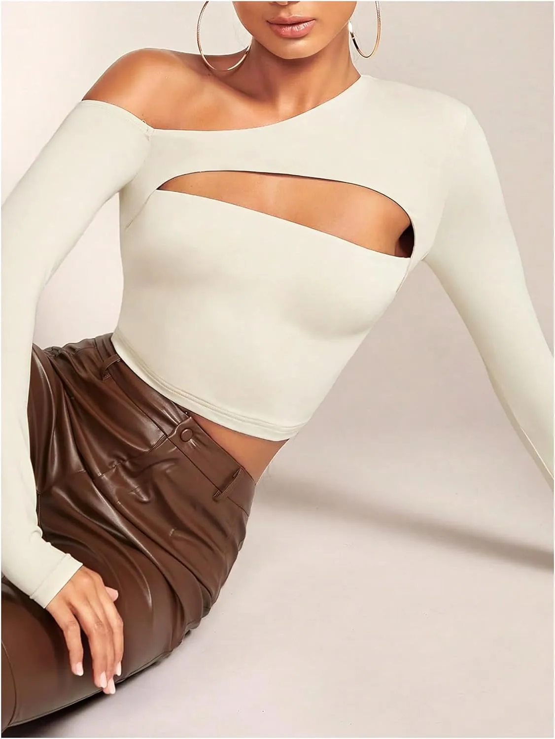 OYOANGLE Women's Cut Out One Shoulder Crop Top Asymmetrical Neck Long Sleeve Tee Shirt