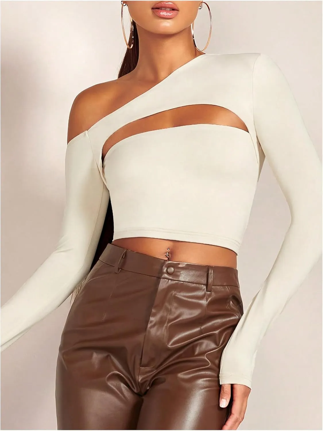 OYOANGLE Women's Cut Out One Shoulder Crop Top Asymmetrical Neck Long Sleeve Tee Shirt