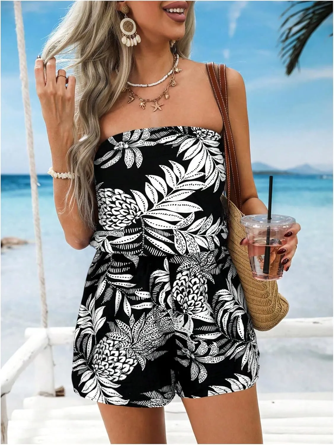 WDIRARA Women's Floral Tropical Print Strapless Sleeveless Tube Romper Boho Summer Vacation Jumpsuit Shorts