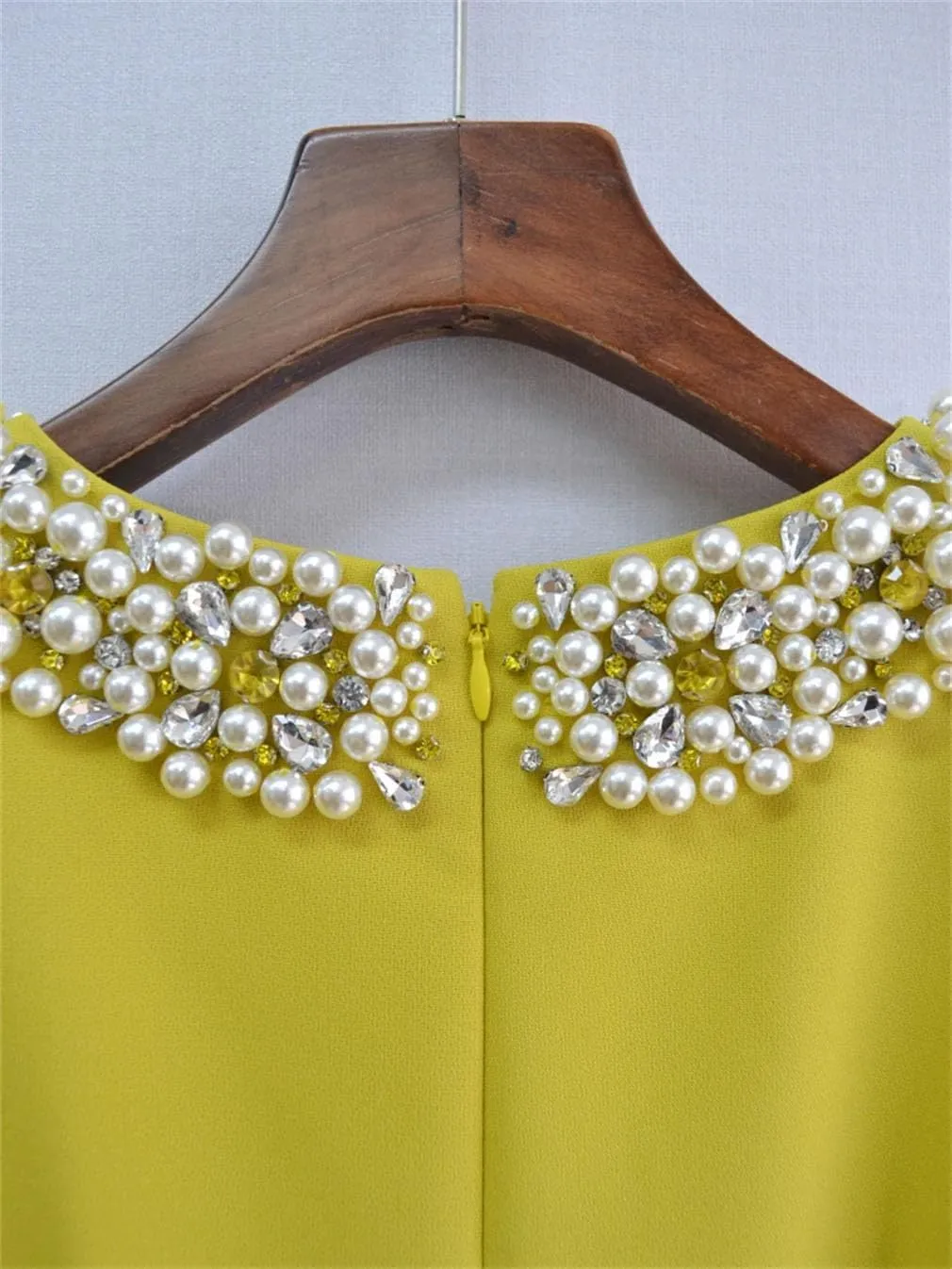 Women Solid Beads Sleeveless Mini Dress Solid Slim Crew Neck Zipper Sleeveless Office Lady Dresses