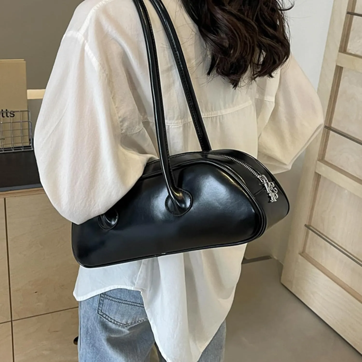 Womens Shoulder Bag Soft PU Leather Handbags Simple Bag French Armpit Bag Shopping Dating Bag for Daily